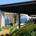 Rosalia Bed & Breakfast 4*