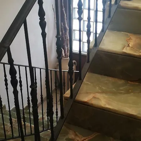 Rosalia Oda ve Kahvaltı 4*