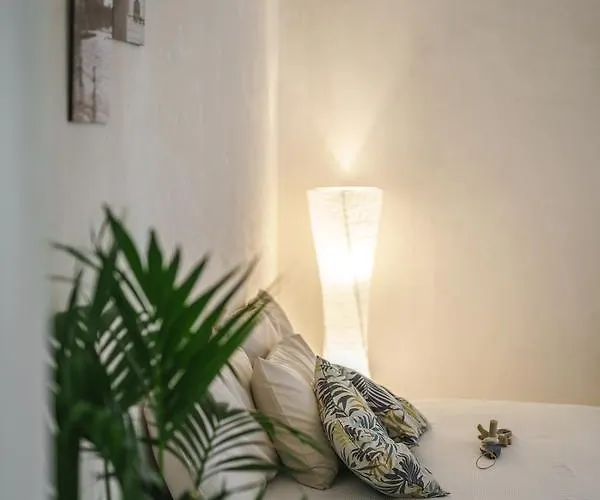 ベッド・アンド・ブレックファスト Rosalia プロチーダ