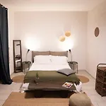Rosalia Bed & Breakfast 4*